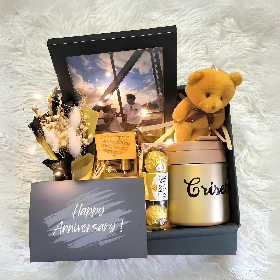 Personalized Anniversary Gift Box – Sweet & Romantic Surprise